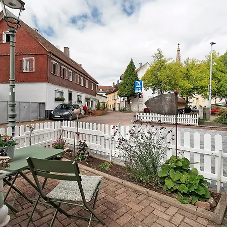 Schwarzwaldtani - Staedtle 1 Buehl (Rastatt)