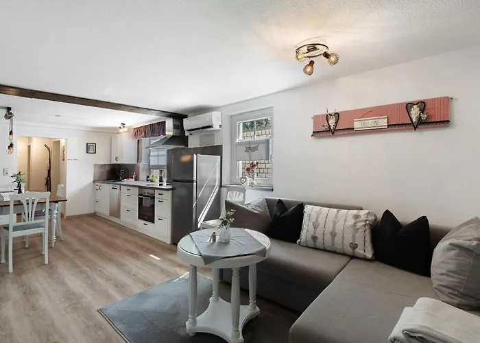 Schwarzwaldtani - Staedtle 2 Bühl